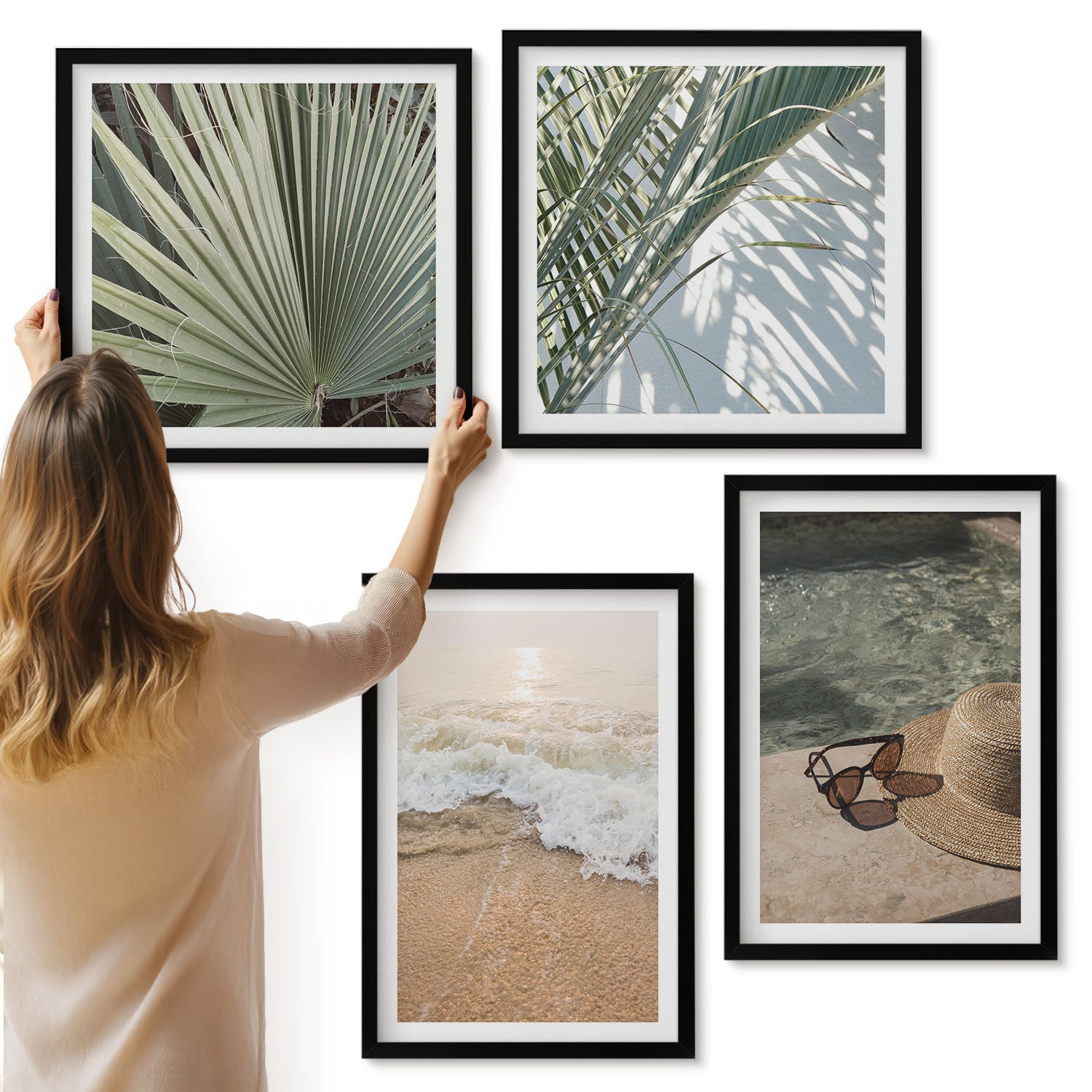 Galeria ścienna 4-częściowy komplet obrazów w czarnych ramach - Woda plaża kapelusz i okulary słoneczne liście - ArtPrintCave