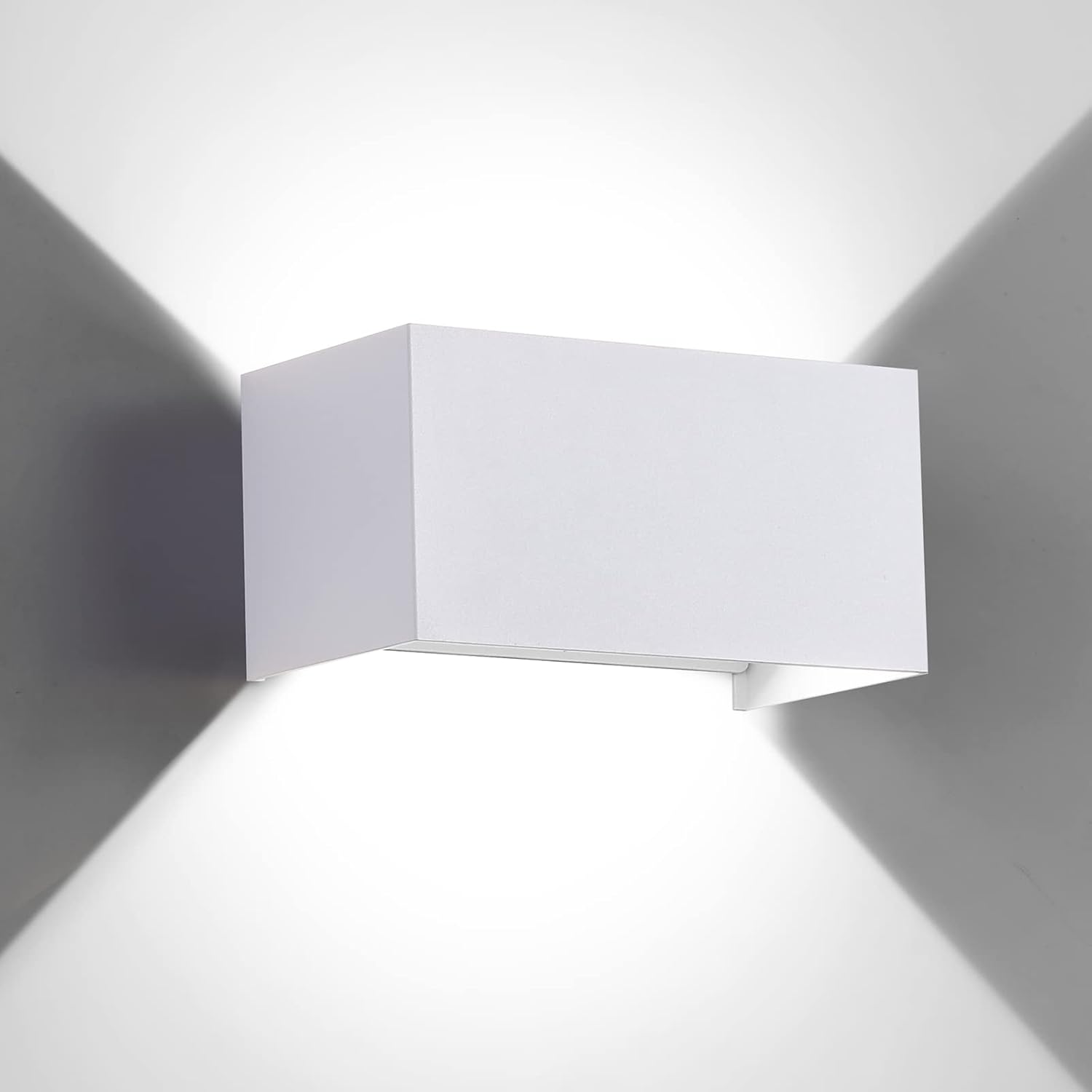 Wodoodporna lampa ścienna IP65, regulowany kąt wiązki, chłodna biel 6000 K, odpowiednia do użytku wewnątrz i na zewnątrz (biała) 24 W