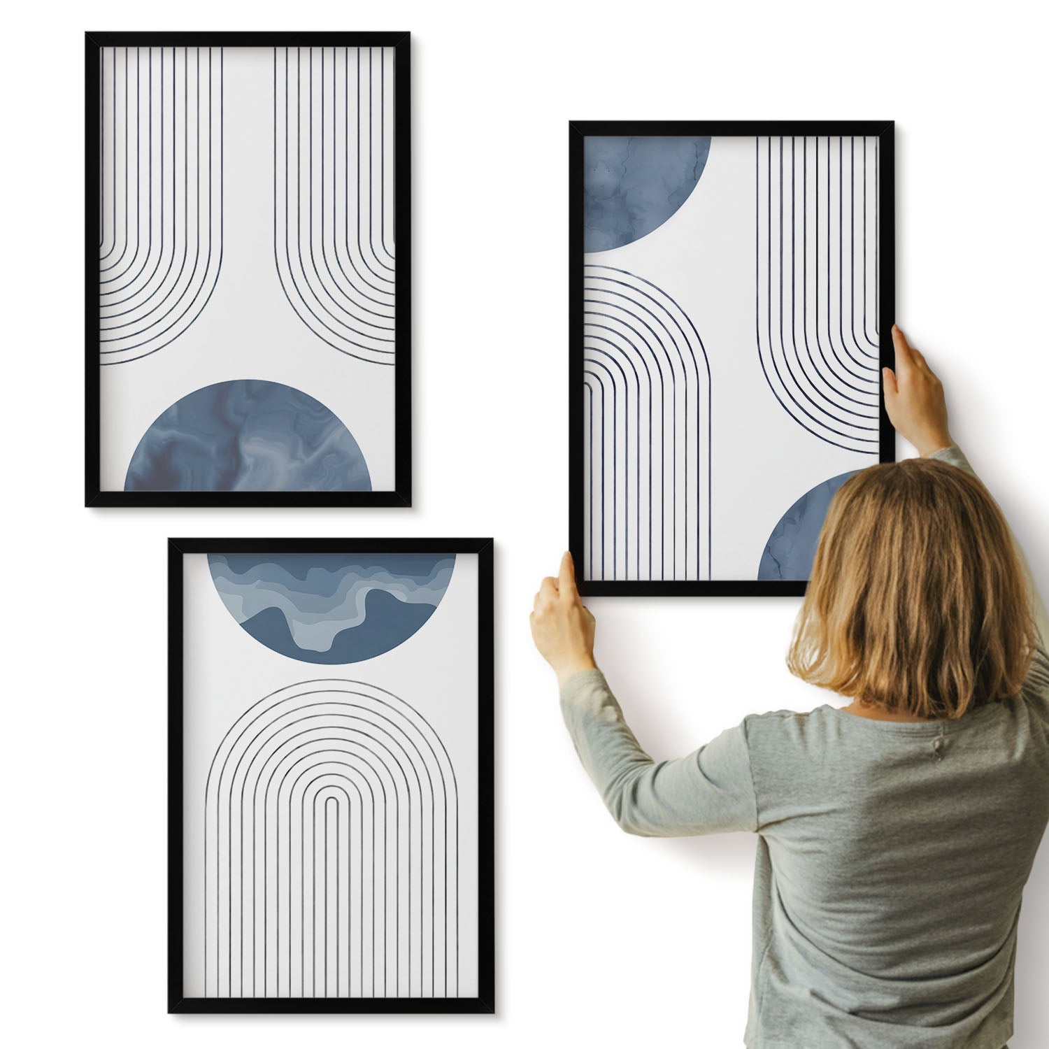 Galeria ścienna 3-częściowy komplet obrazów w czarnych ramach - Abstrakcyjne wzory w odcieniach niebieskiego i białego - ArtPrintCave