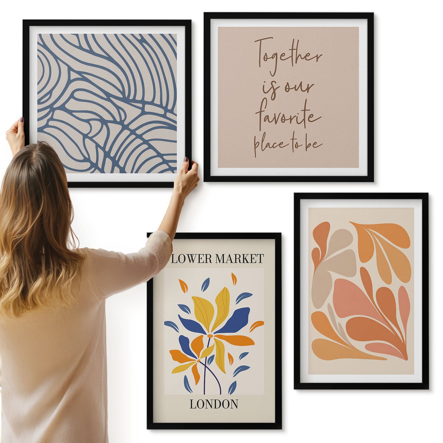 Galeria ścienna 4-częściowy komplet obrazów w czarnych ramach - Kwiaty w stylu nowoczesnym z abstrakcyjnymi wzorami - ArtPrintCave