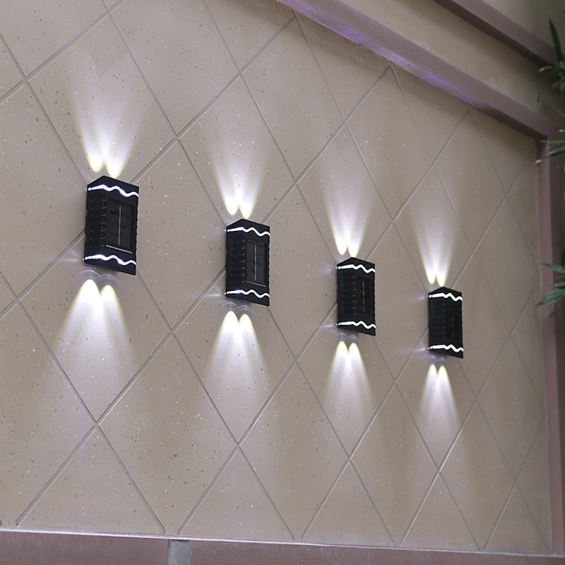 Zestaw 4 zewnętrznych lamp solarnych 4 LED, wodoszczelne, dekoracja ogrodowa, automatyczne włączanie/wyłączanie, zimna biel