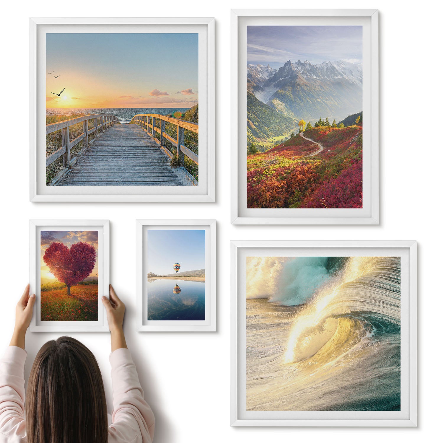 Galeria ścienna 5-częściowy komplet obrazów w białych ramach - Krajobrazy natury góry serca fale baloniki - ArtPrintCave