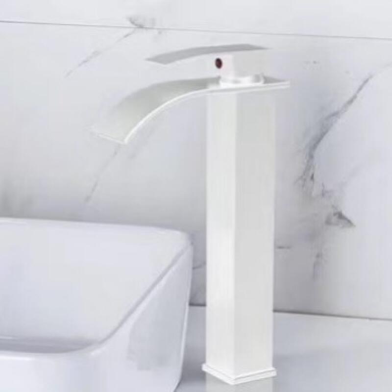 Bateria łazienkowa w stylu wodospadu – Jednootworowy mieszacz wody ciepłej i zimnej – Zakrzywiona wylewka – Wysoka – Biała: 17 x 6 x 30,5 cm