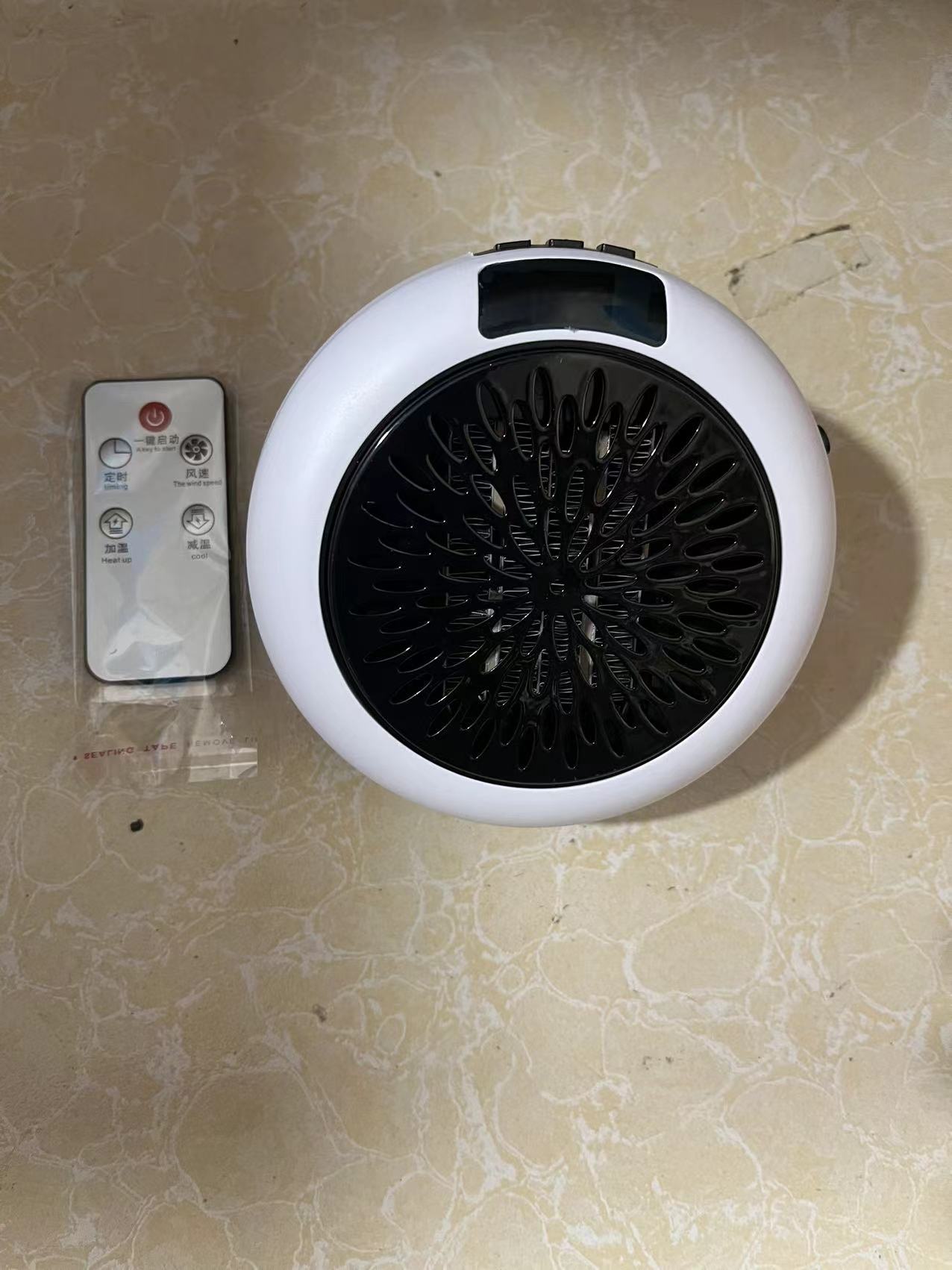 Grzejnik ceramiczny z pilotem, 350-400 W, plastik, biały