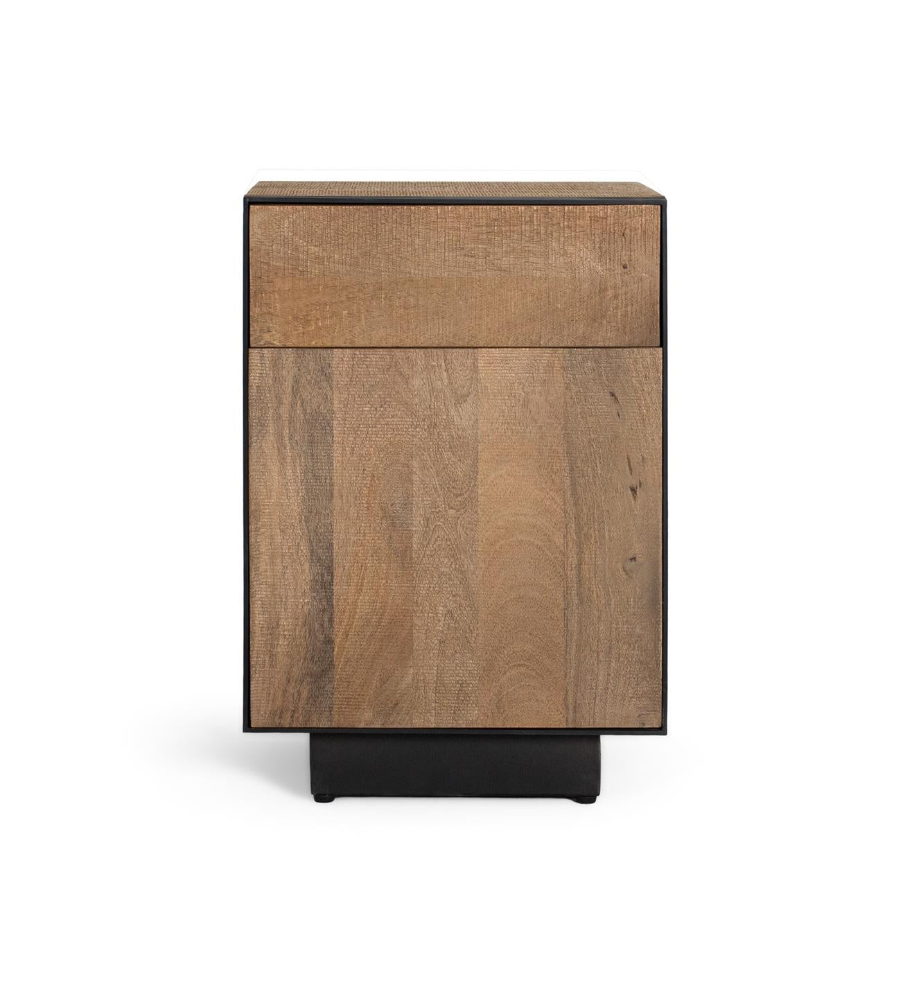 Stoliki nocne z drewna mango 45 cm w nowoczesnym stylu industrialnym - 66x45x45 GYC