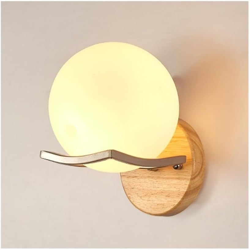 Nowoczesna lampa ścienna z drewna i szkła – ciepłe światło – wymiary: 15 x 18 cm – nadaje się do salonów, sypialni, korytarzy i klatek schodowych.
