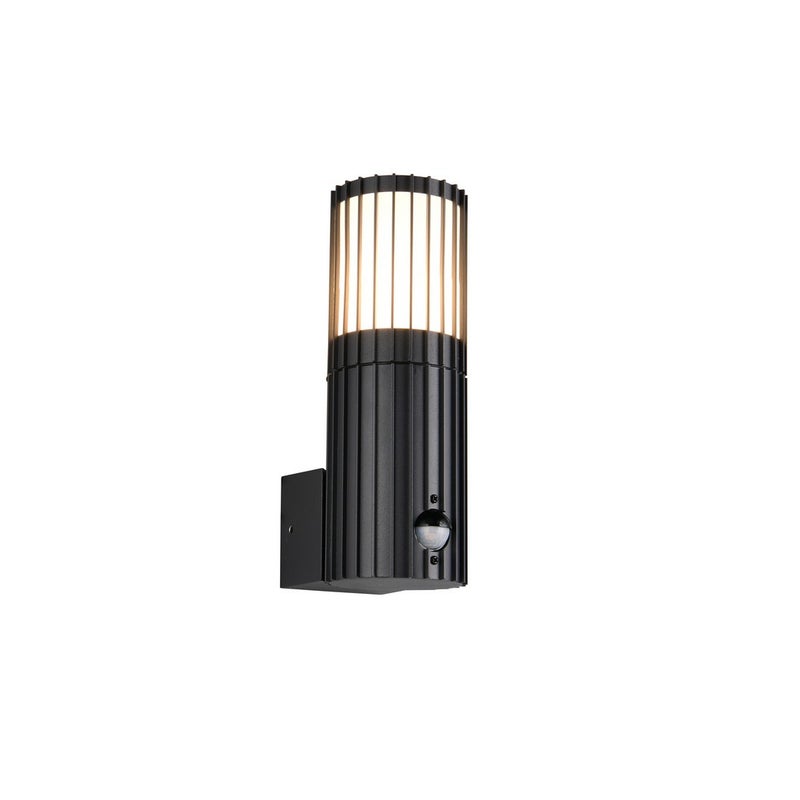 Kinkiet zewnętrzny prążkowana tuba z czujnikiem VOLGA czarny 1xE27x25W aluminium wym:23,5x8,5x12cm IP54 Trio