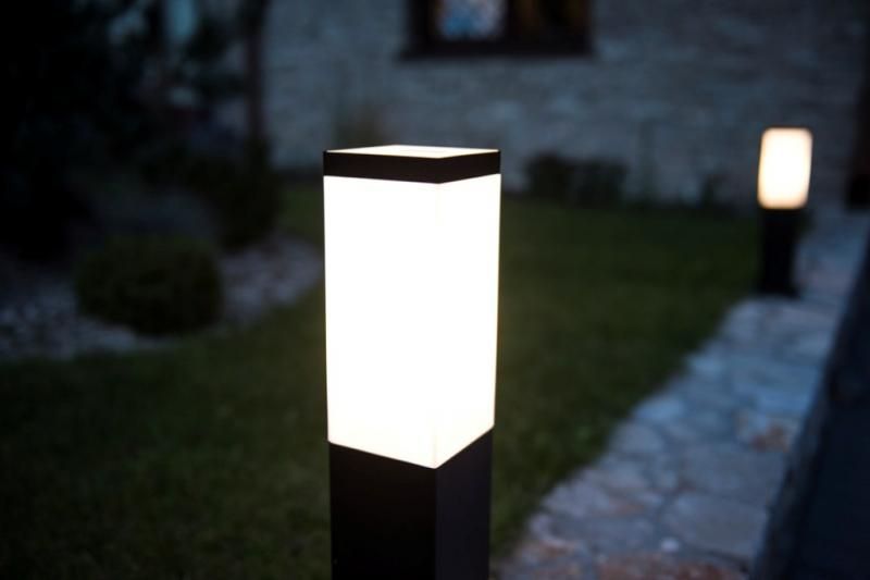 Lampa ogrodowa stojąca Inox czarna 1xE27x40W IP44 wym: 65 x 8 x 8 cm metal SU-MA