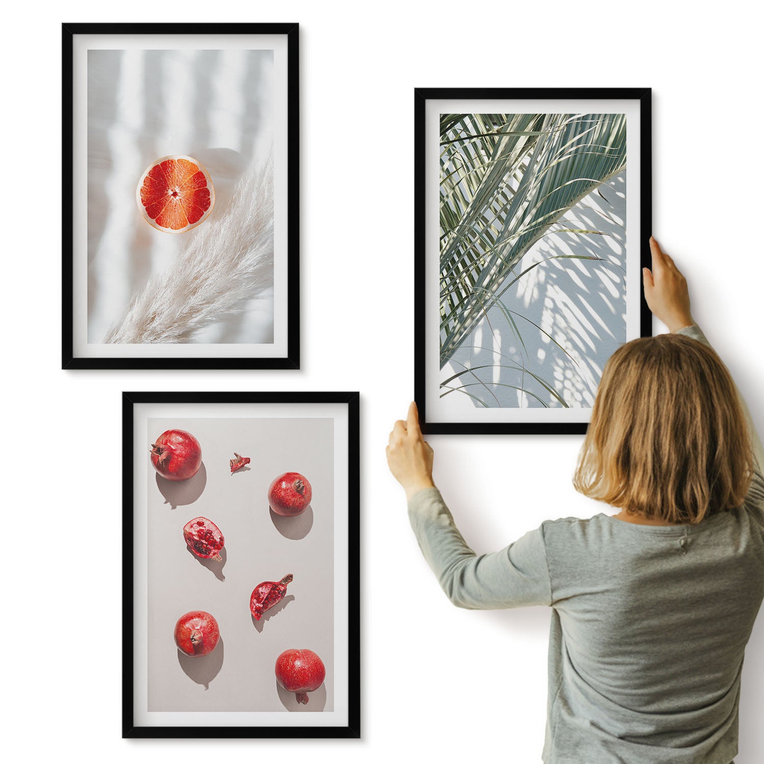 Galeria ścienna 3-częściowy komplet obrazów w czarnych ramach - Wakacyjne owoce tropikalne liście palmy - ArtPrintCave