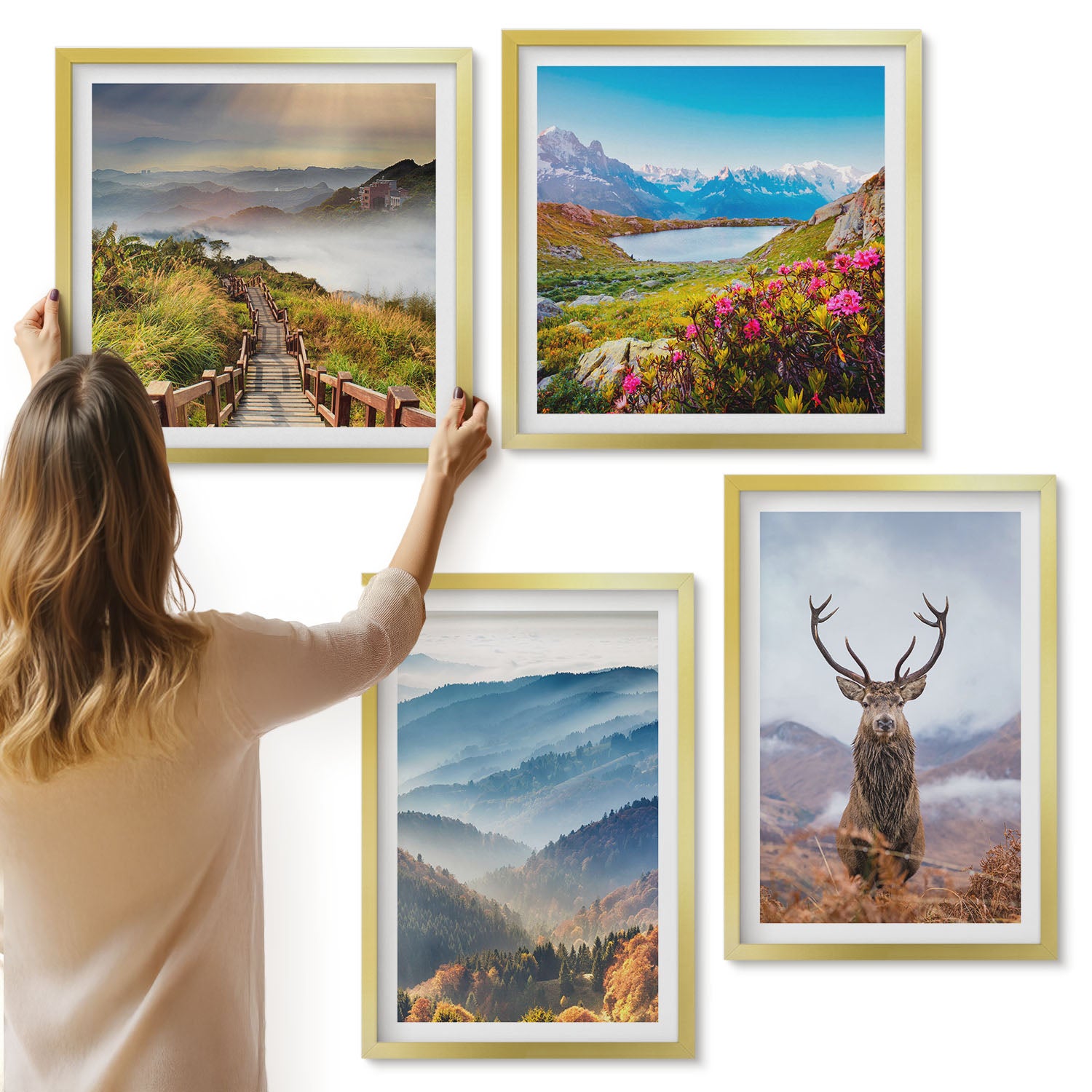 Galeria ścienna 4-częściowy komplet obrazów w złotych ramach - Górskie krajobrazy z jeziorem i jeleniem w naturze - ArtPrintCave
