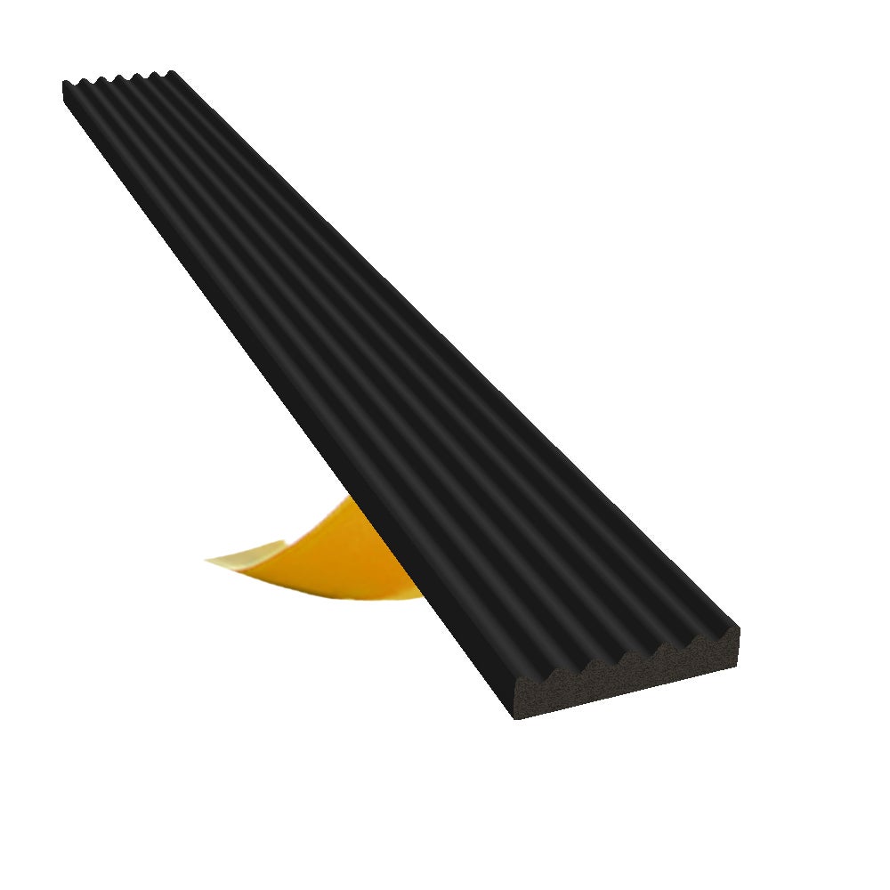 Uszczelka samoprzylepna EPDM E 20x4 mm czarna do okien i drzwi 10 m