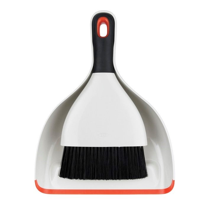 OXO zmiotka z szufelką Good Grips