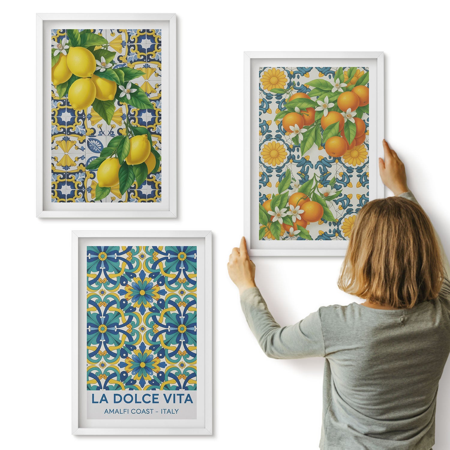 Galeria ścienna 3-częściowy komplet obrazów w białych ramach - Cytryny kwiaty i pomarańcze w stylu włoskim - ArtPrintCave
