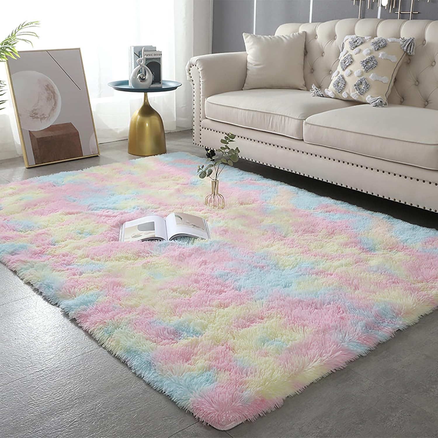 Tęczowy dywan typu shaggy 120x180 cm – miękki, z długim włosiem, antypoślizgowy; idealny do sypialni, salonu i kolorowych aranżacji.