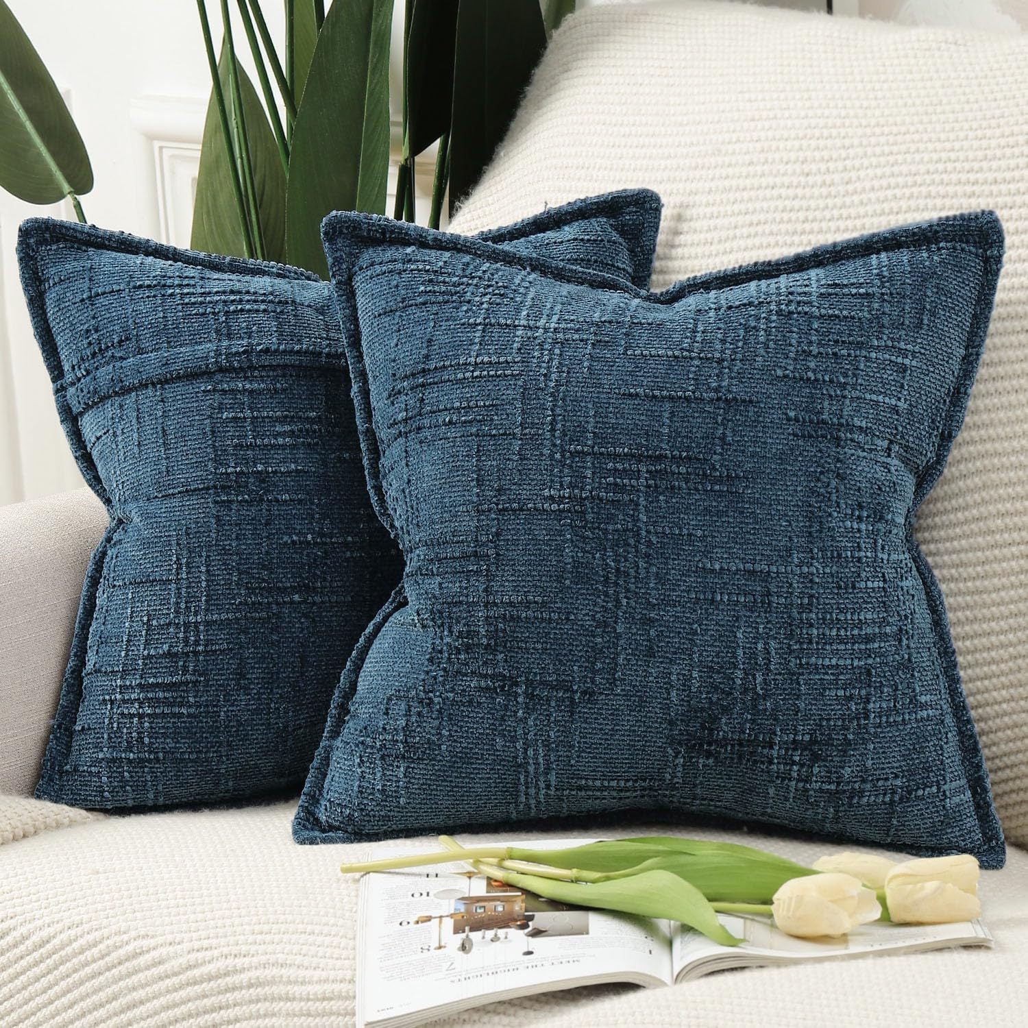 Komplet 2 dekoracyjnych poszewek na poduszki z szenili, 45 x 45 cm, na sofę, fotel, w stylu boho, dekoracyjna poduszka na łóżko, ciemnoniebieski.