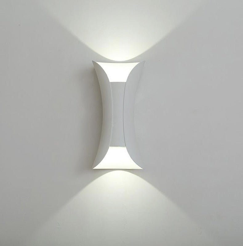 Nowoczesna lampa ścienna LED, metalowy kinkiet, białe światło punktowe, idealne do korytarzy, ogrodów i innych pomieszczeń. (Biały, 1 sztuka)