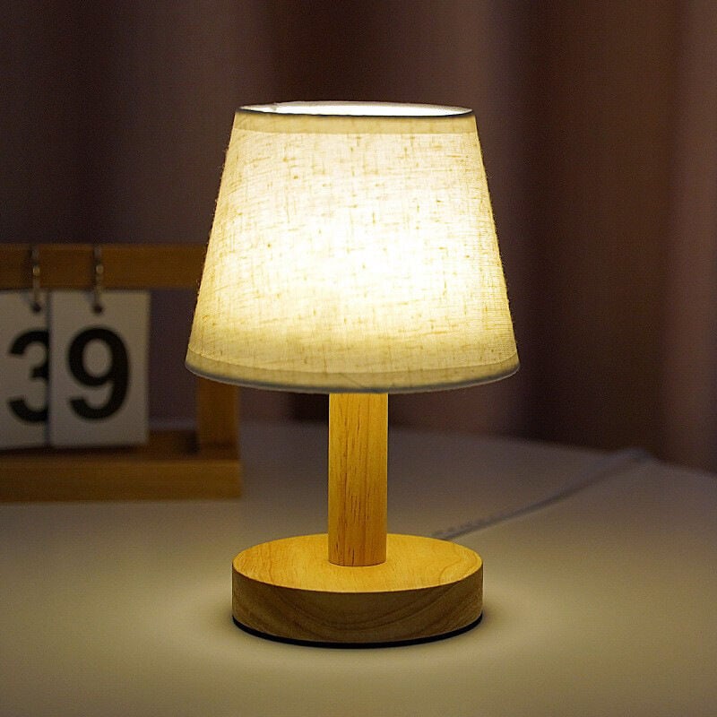Drewniana lampka nocna LED z lnianym abażurem do sypialni, salonu
