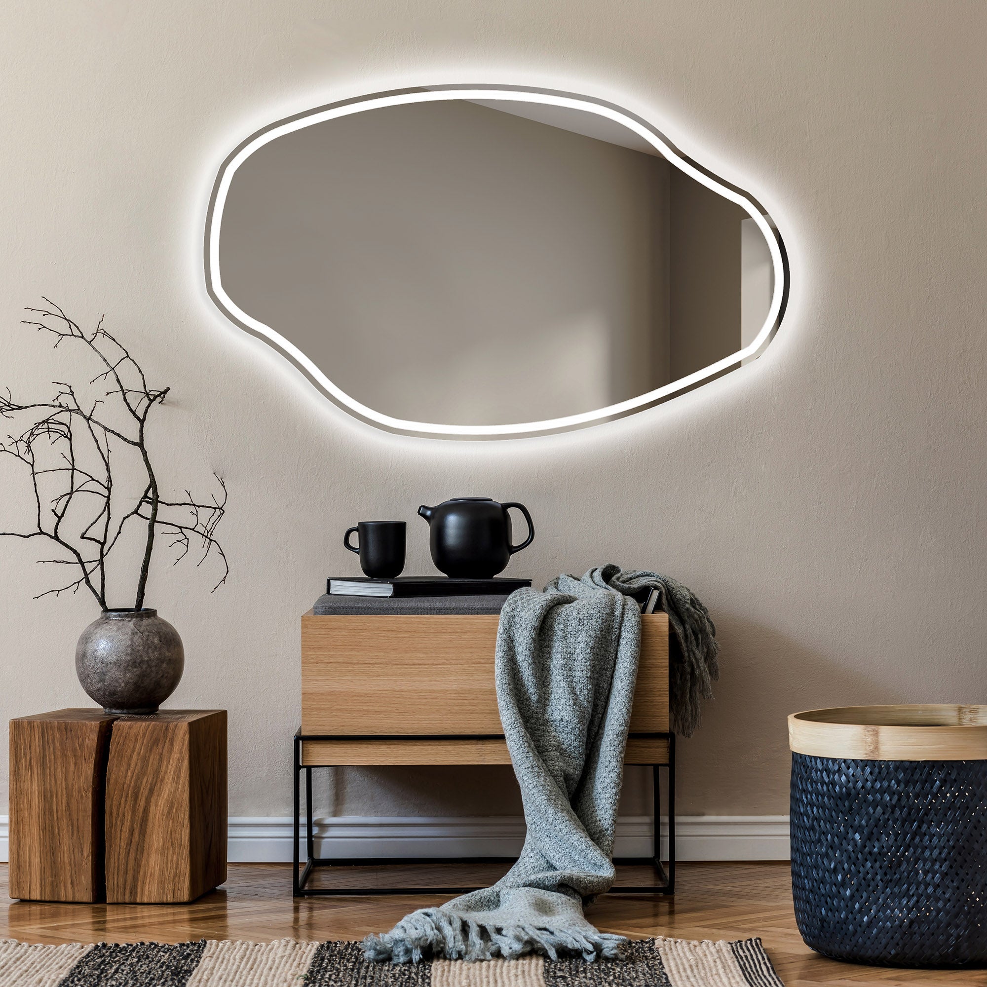 Asymetryczne Lustro z Oświetleniem LED Łazienka (74x54cm) Jasne Lustro z Oświetleniem | Chłodna Biel 7000K