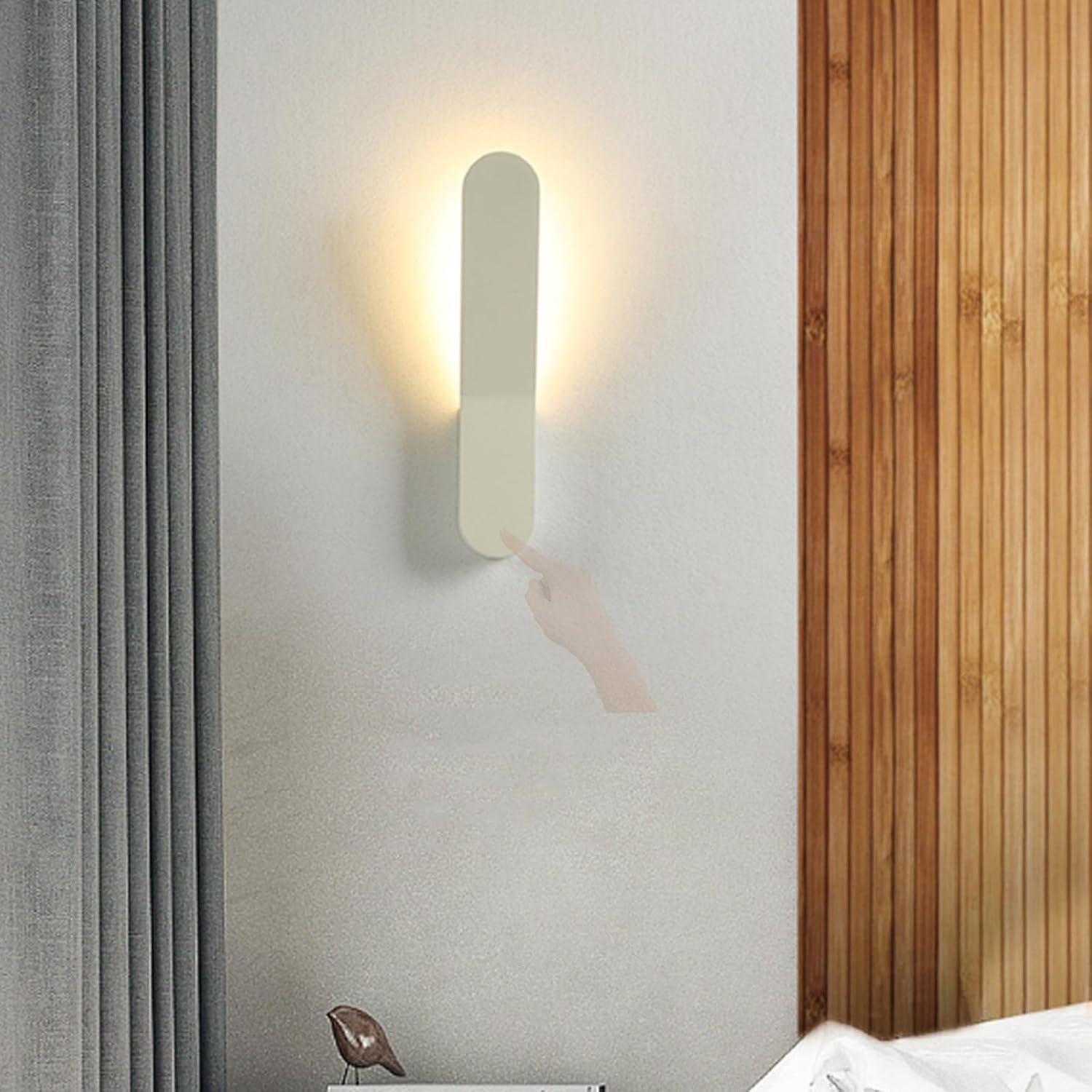 Kreatywna lampa ścienna LED z włącznikiem dotykowym, lampa ścienna do wnętrz, prosty geometryczny design, idealna do salonu (okrągła, biała)