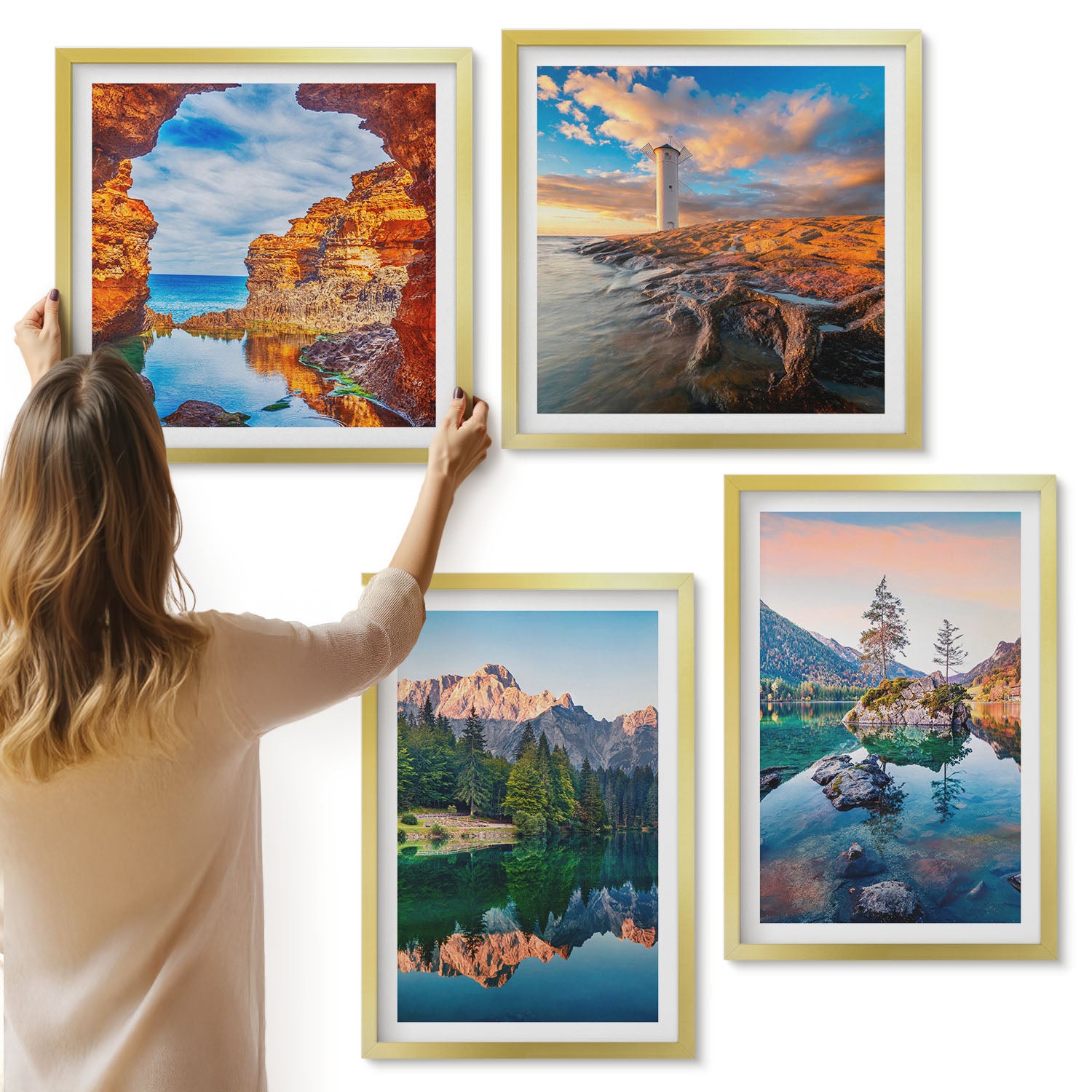 Galeria ścienna 4-częściowy komplet obrazów w złotych ramach - Górskie jeziora z odbiciem w wodzie i skałami - ArtPrintCave