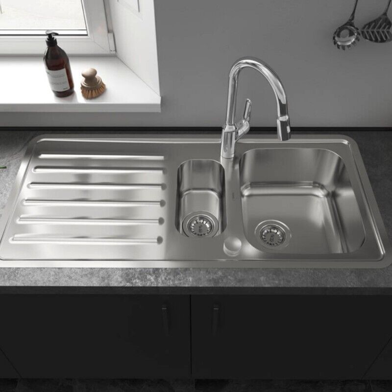Bateria kuchenna z wyciąganą wylewką – obrót 360° – stal nierdzewna – zawór ceramiczny