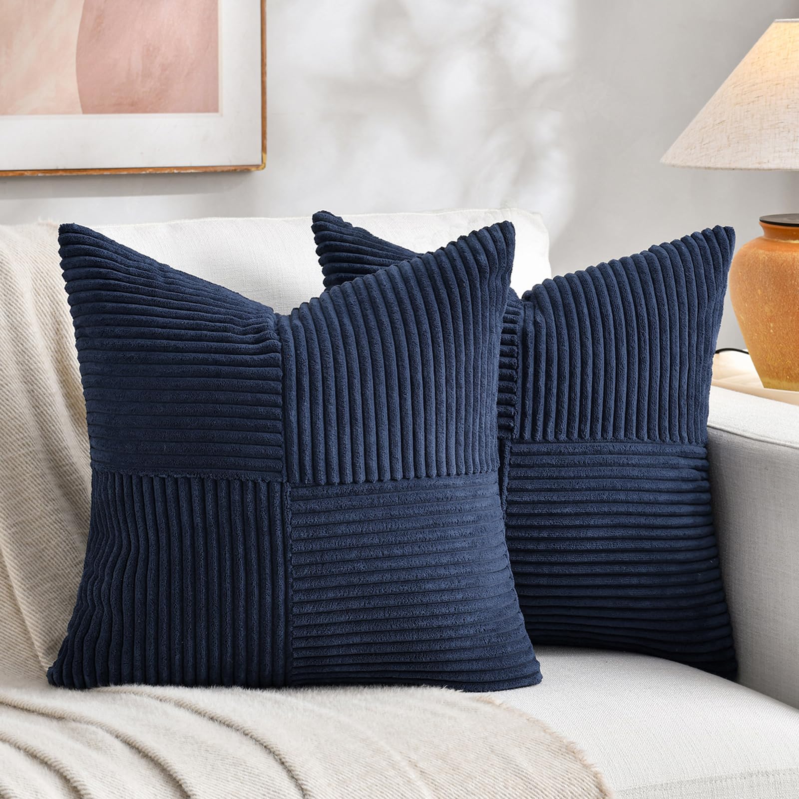Zestaw 2 poszewek na poduszki boho 40x40 cm granatowy, wzór krzyżowy na aksamitu, dekoracja do sofy w sypialni