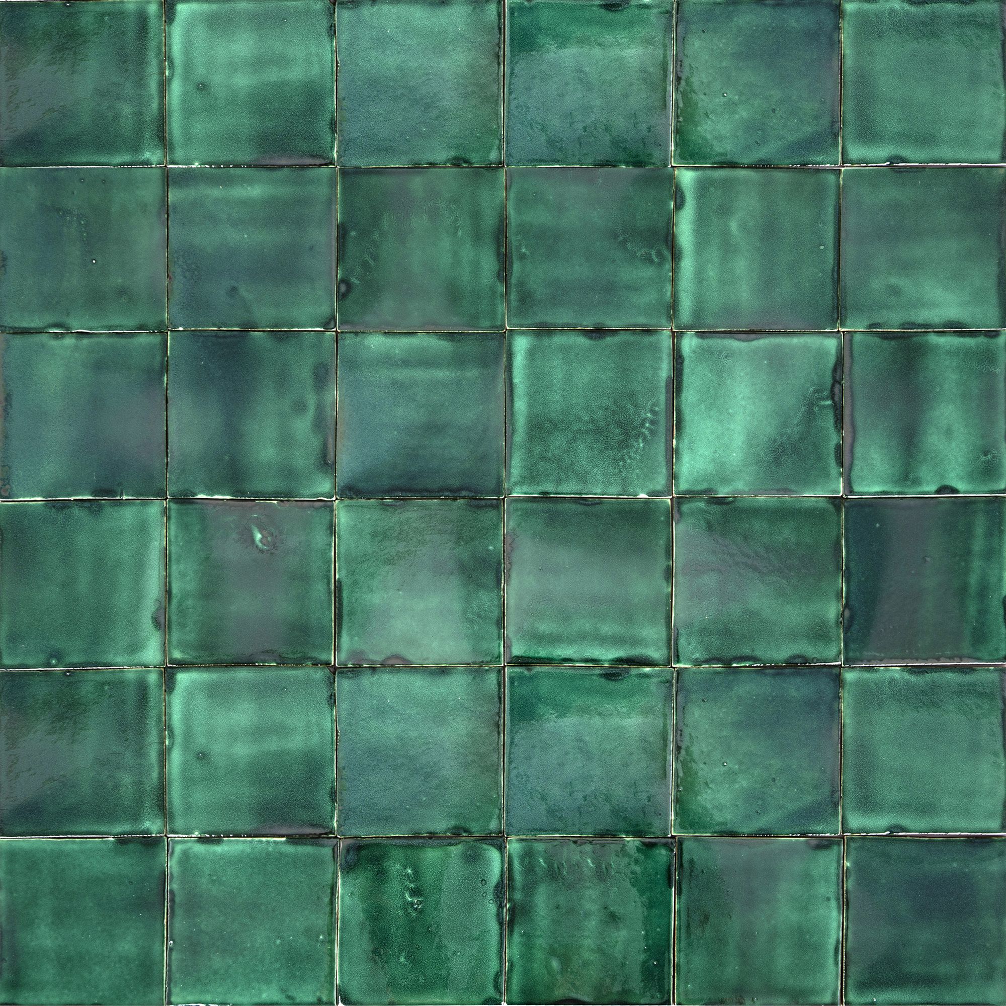 Płytki ceramiczne 10,5×10,5 cm jednokolorowe w kolorze smeraldo – Verde Deslavado – 90 sztuk – do łazienki, kuchni, salonu.