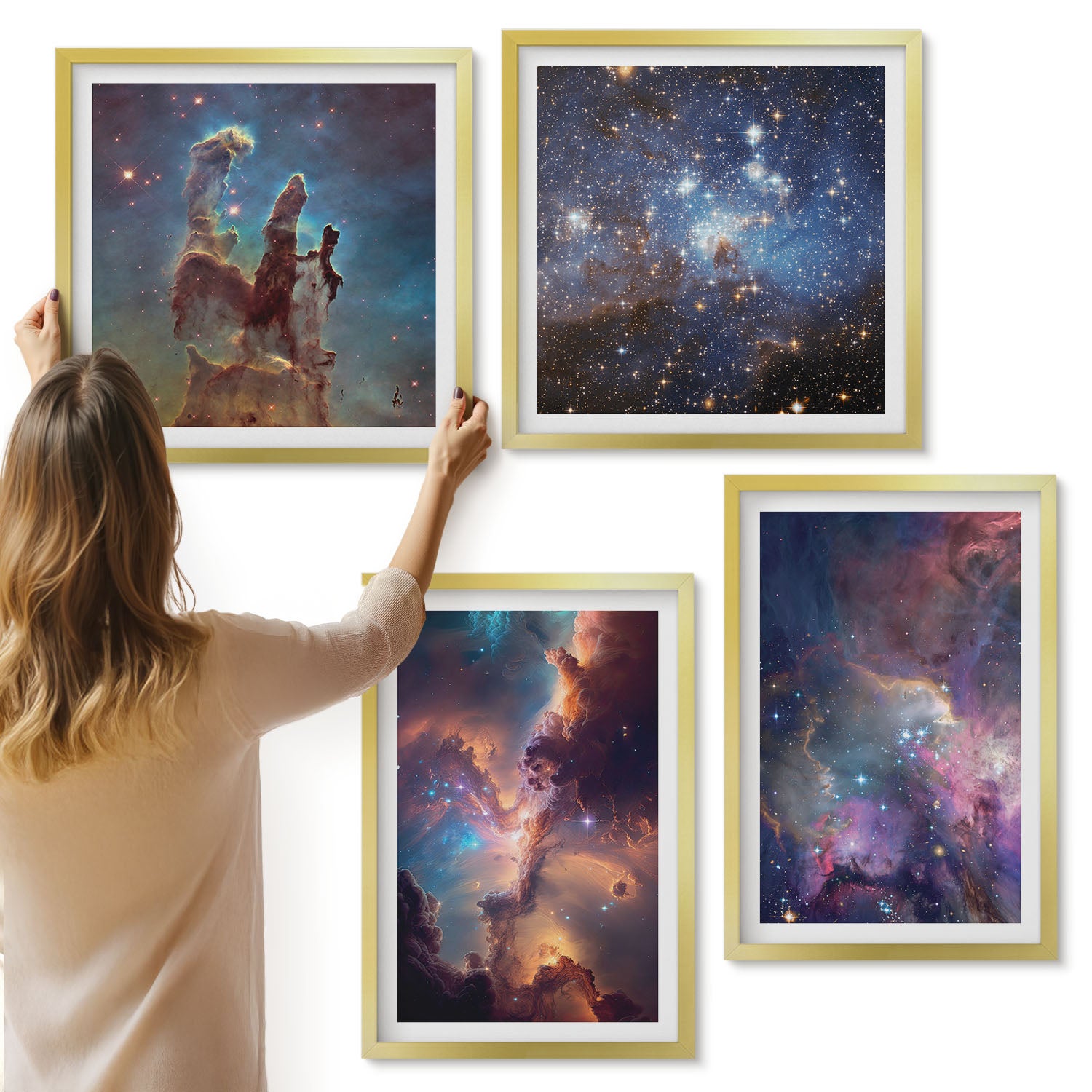 Galeria ścienna 4-częściowy komplet obrazów w złotych ramach - Kosmiczne pejzaże z gwiazdami i mgławicami - ArtPrintCave