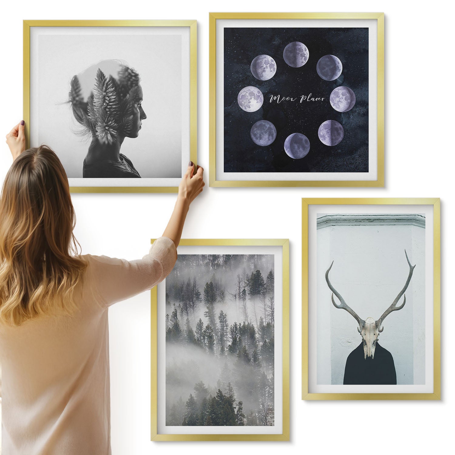 Galeria ścienna 4-częściowy komplet obrazów w złotych ramach - Las we mgle fazy księżyca czaszka jelenia kobieta - ArtPrintCave