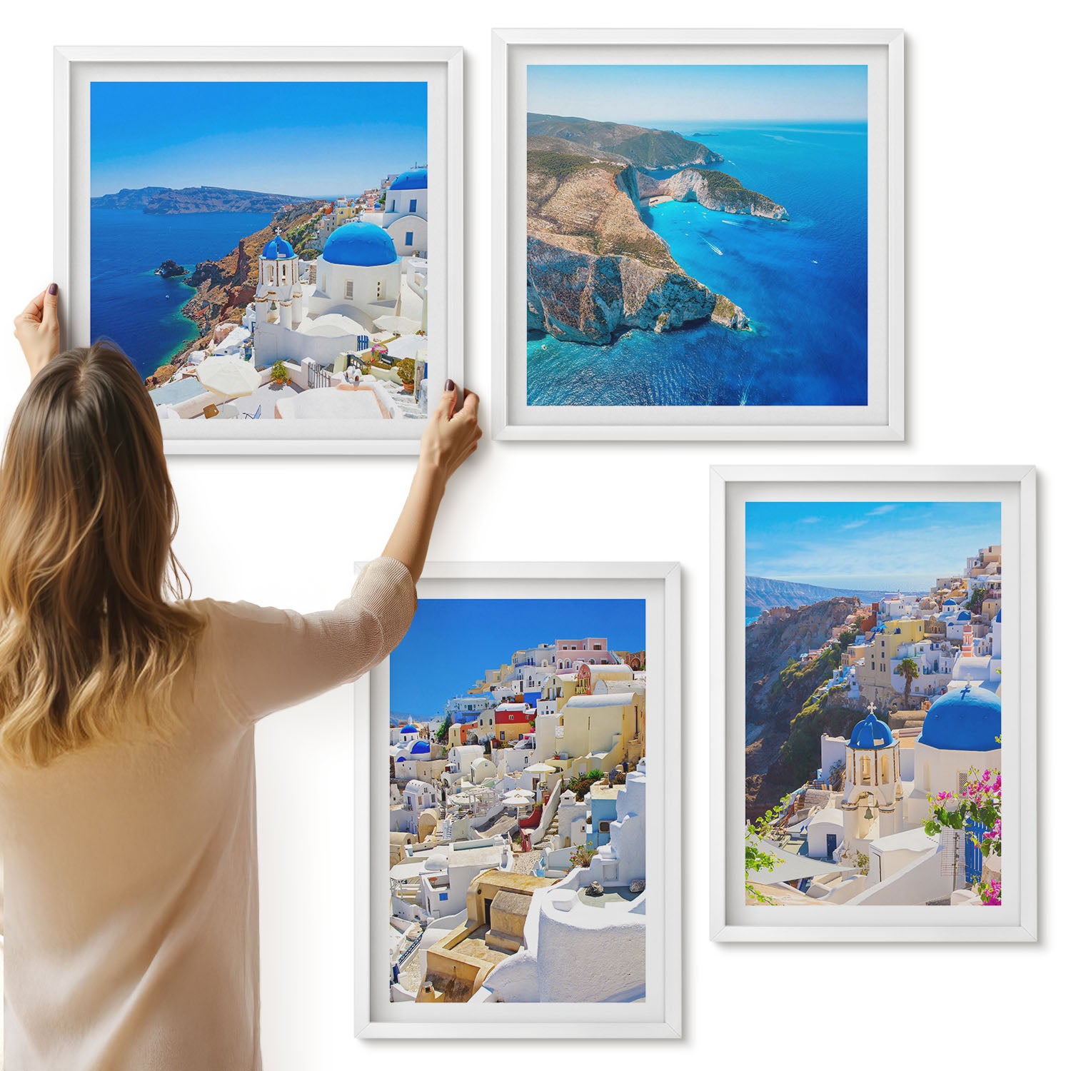 Galeria ścienna 4-częściowy komplet obrazów w białych ramach - Krajobraz architektury widoki miasta Oia Santorini Grecja - ArtPrintCave