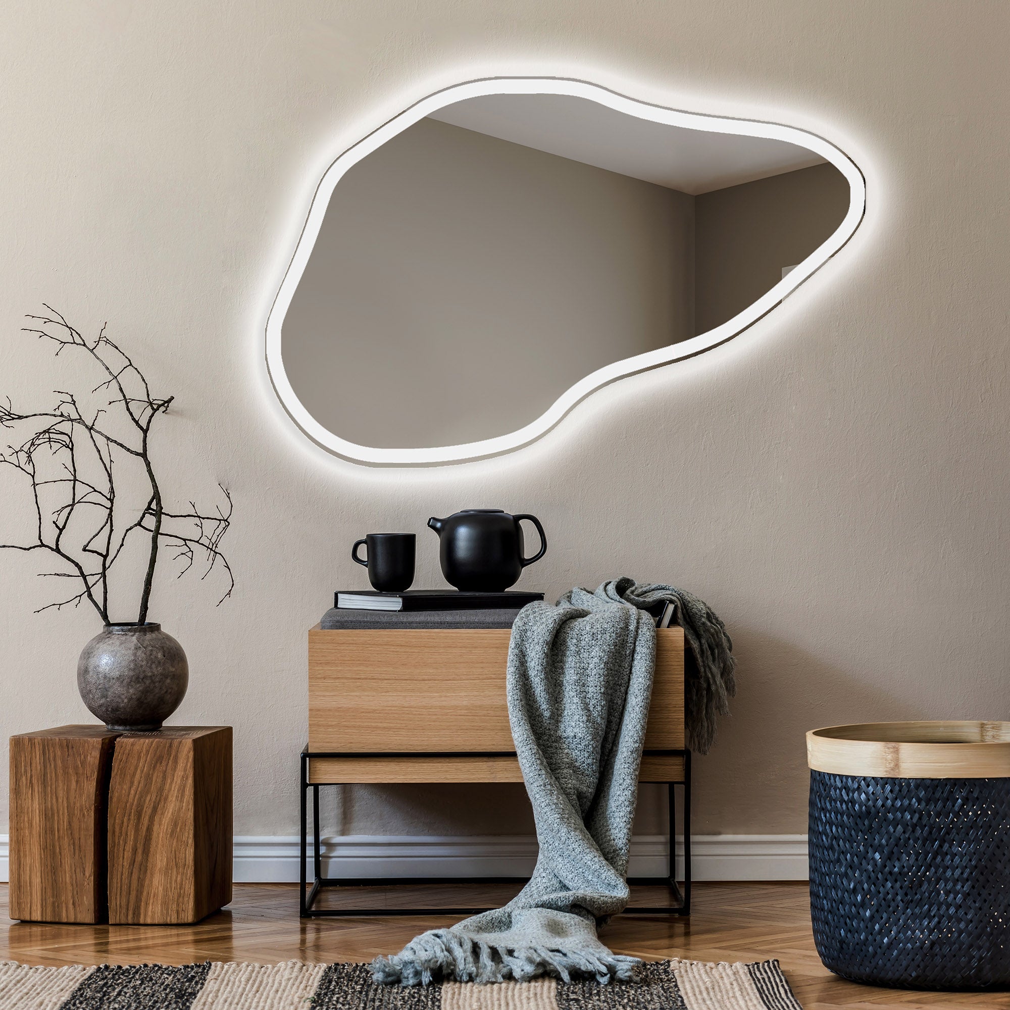 Asymetryczne lustro z oświetleniem łazienkowym LED (129x84cm) Jasne lustro z oświetleniem | Chłodna biel 7000K