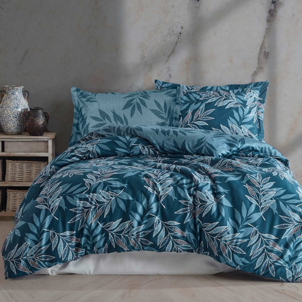 Pościel satyna bawełniana 220x200 Luxury Premium Irene niebieska w delikatne liście - Darymex