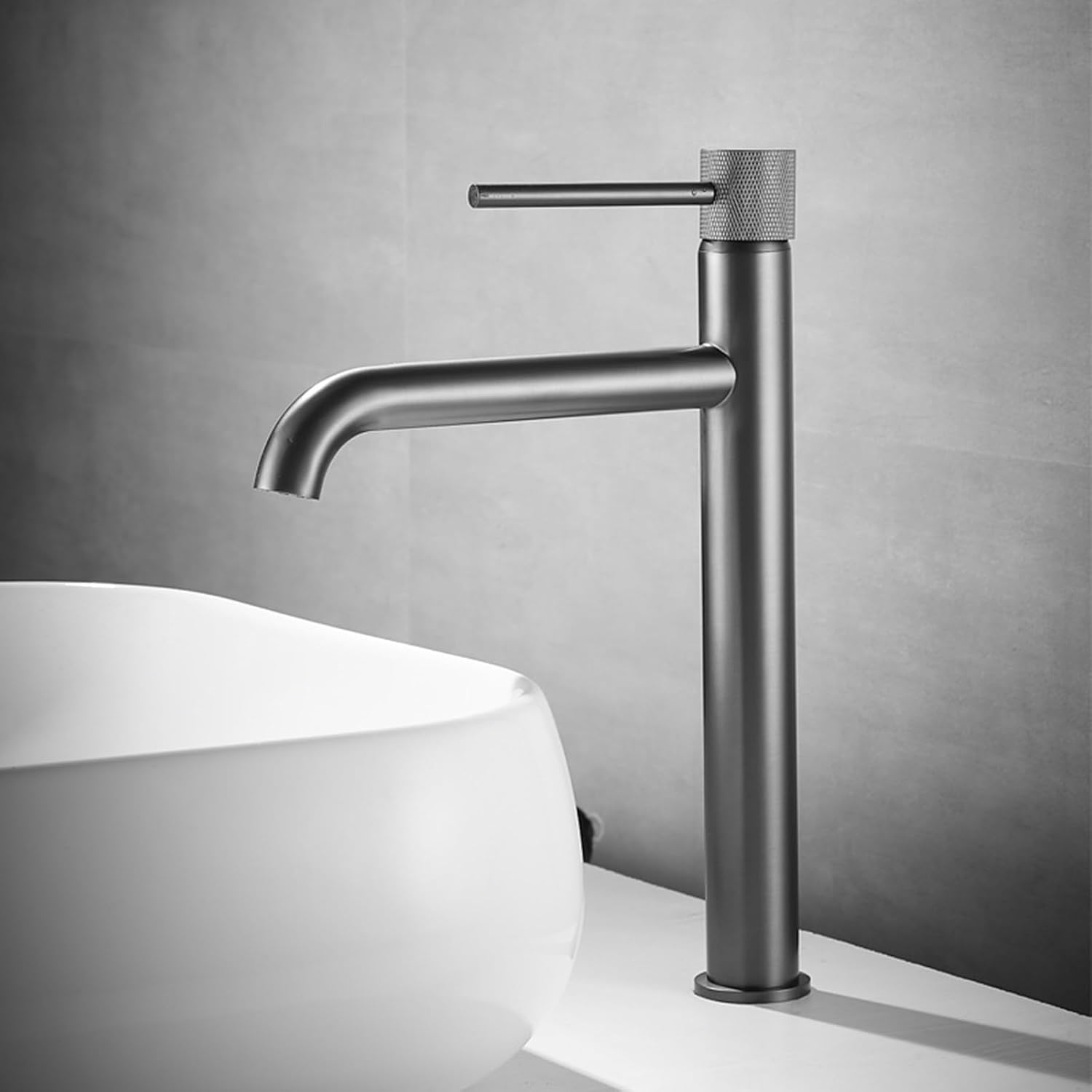 Bateria umywalkowa z uchwytem pistoletowym w całości wykonana z miedzianej szarości – Wysoka dźwignia jednouchwytowa – Elegancki i solidny design