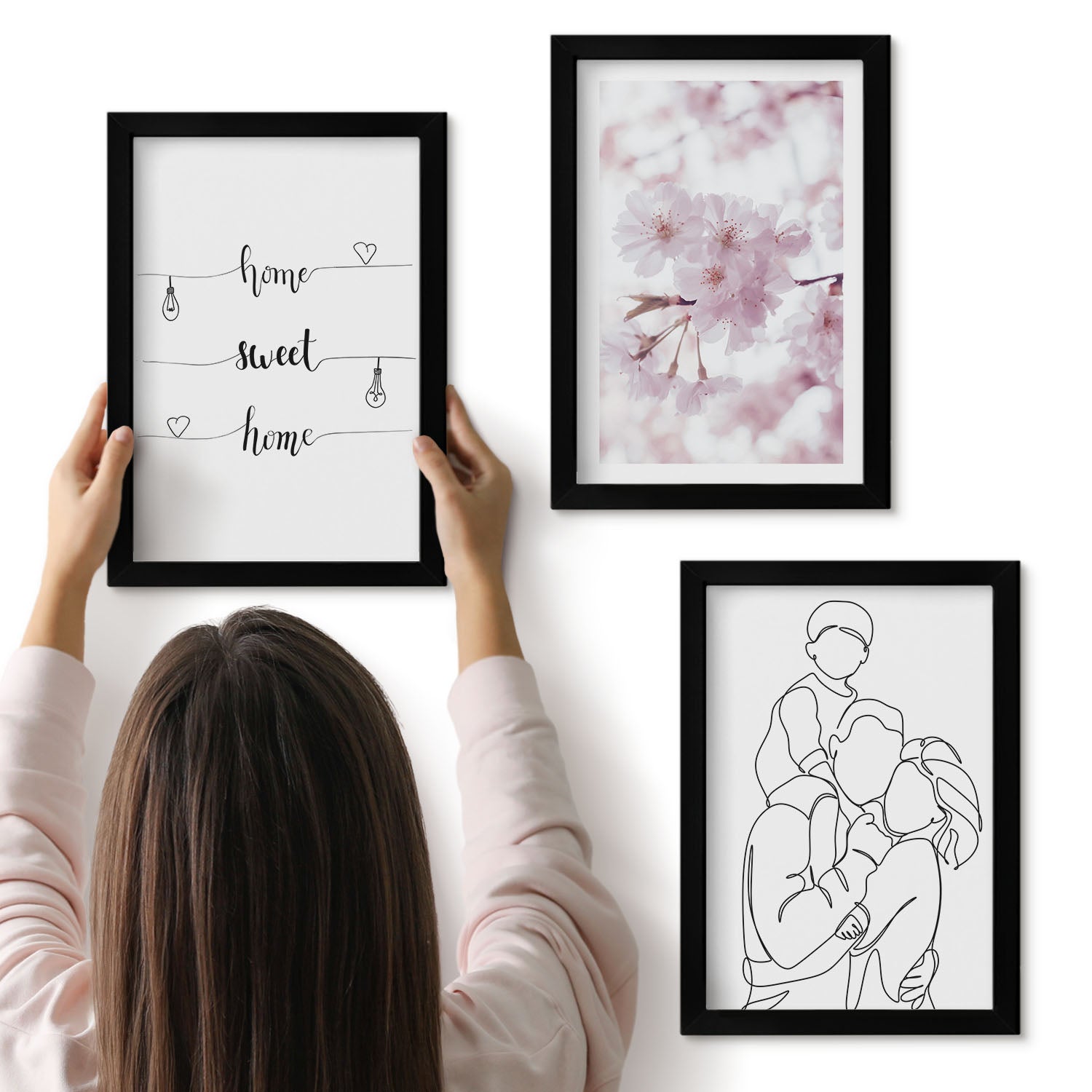 Galeria ścienna 3-częściowy komplet obrazów w czarnych ramach - Kwiaty i rodzina w minimalistycznym designie - ArtPrintCave