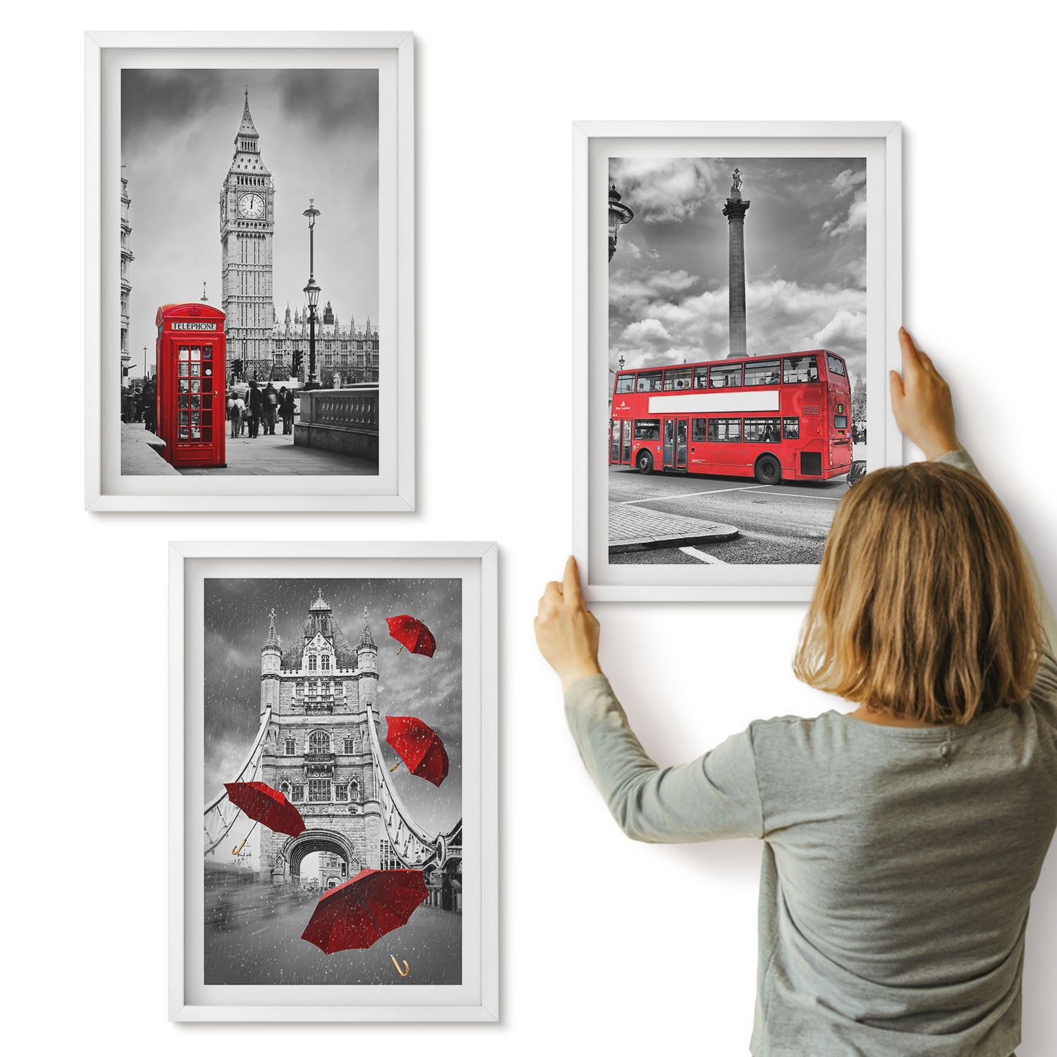 Galeria ścienna 3-częściowy komplet obrazów w białych ramach - Londyńskie widoki z czerwoną parasolką i autobusem - ArtPrintCave