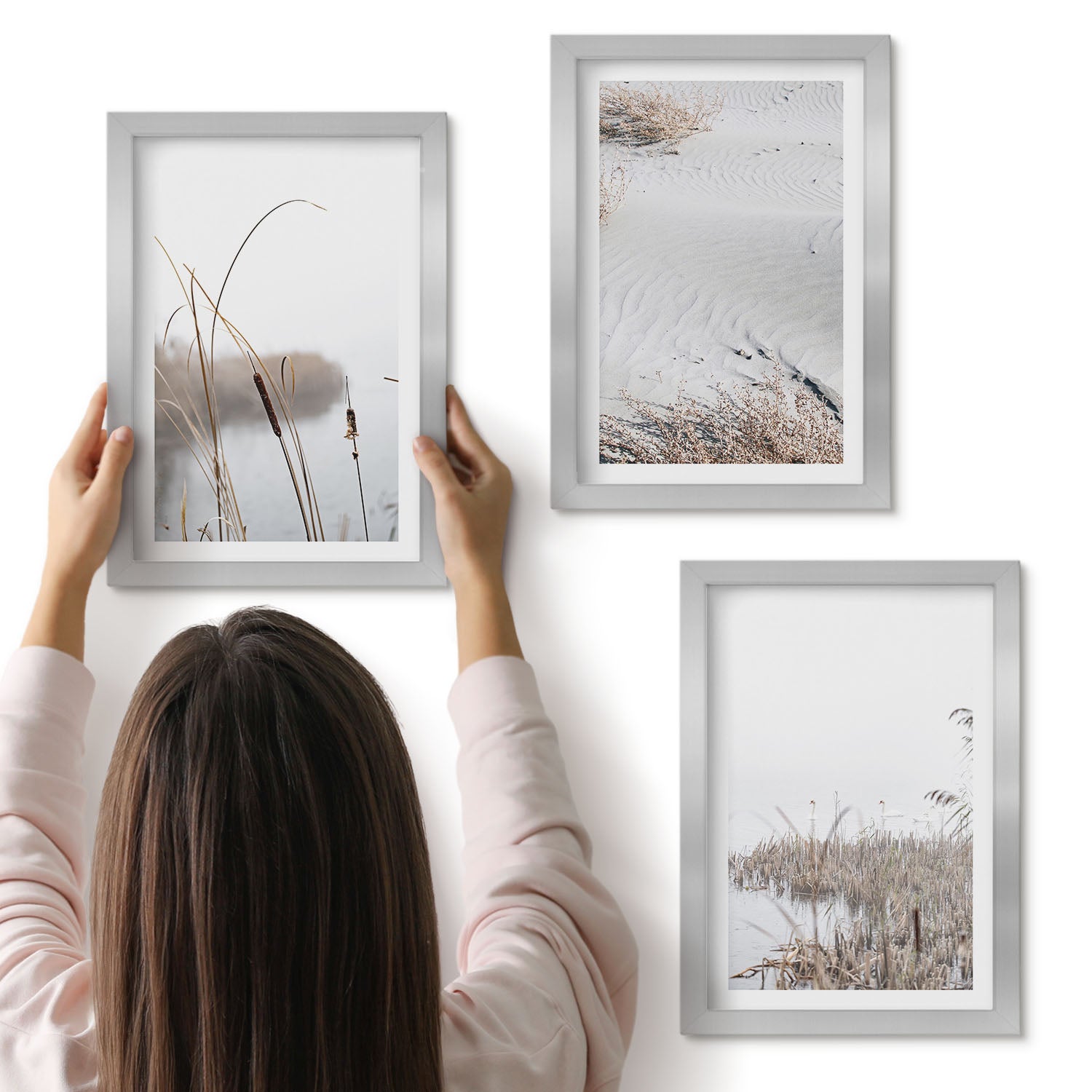 Galeria ścienna 3-częściowy komplet obrazów w srebrnych ramach - Roślinność nadwodna delikatne widoki lata - ArtPrintCave