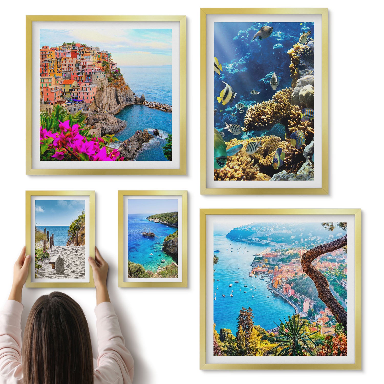 Galeria ścienna 5-częściowy komplet obrazów w złotych ramach - Krajobrazy nadmorskie z kolorowymi rybami i plażami - ArtPrintCave
