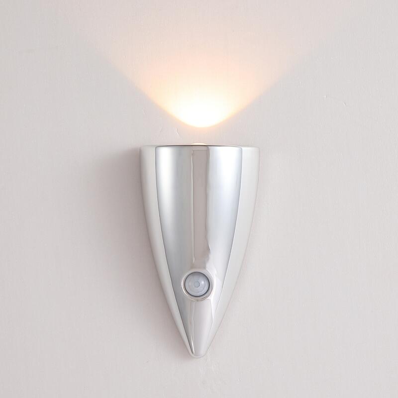 Magnetyczna lampa ścienna LED z trzema regulowanymi temperaturami barwowymi i czujnikiem ruchu 120° (srebrna).