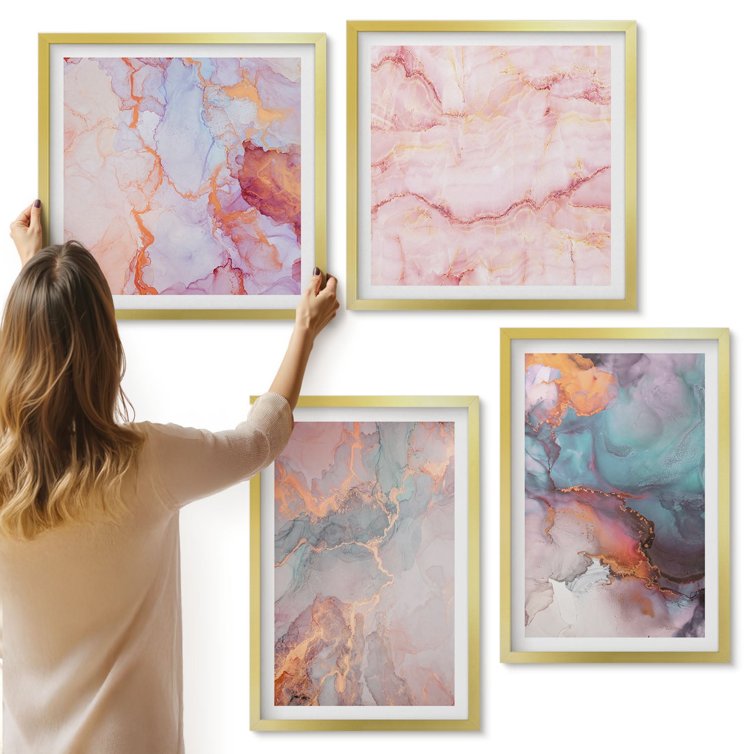 Galeria ścienna 4-częściowy komplet obrazów w złotych ramach - Abstrakcyjne wzory w pastelowych kolorach z akcentami - ArtPrintCave