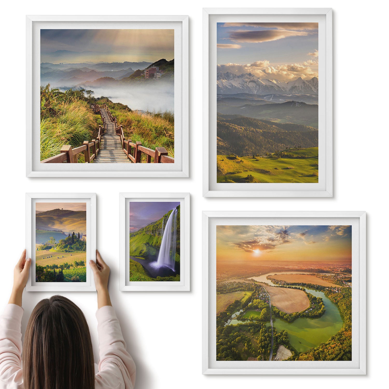 Galeria ścienna 5-częściowy komplet obrazów w białych ramach - Krajobrazy górskie i wodospady w malowniczej scenerii - ArtPrintCave