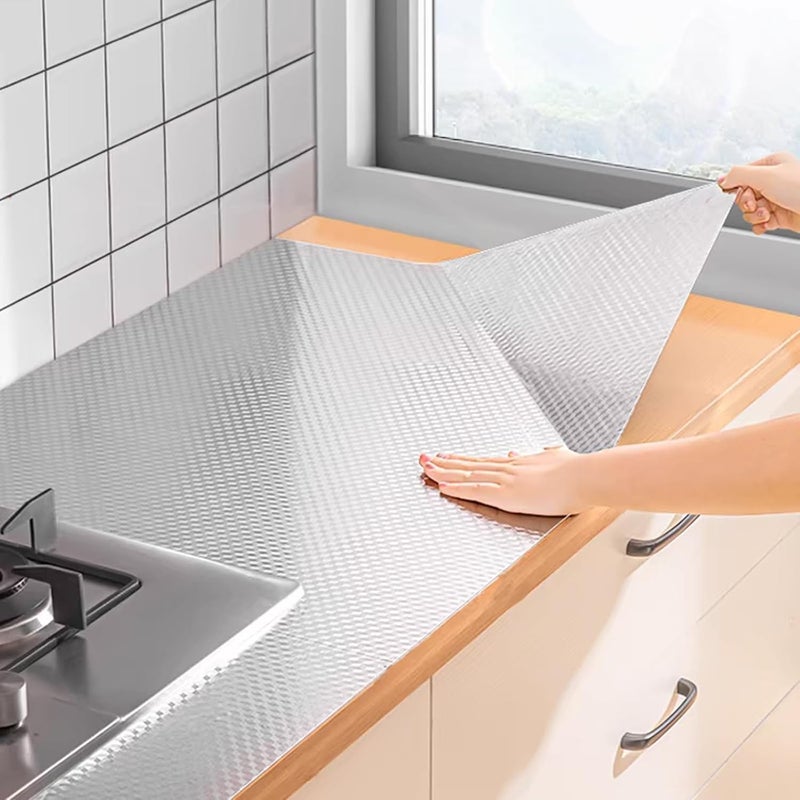 (4 rolki) Naklejki kuchenne z aluminium, wodoodporny papier samoprzylepny do szafek – łatwe do czyszczenia, odklejania i przyklejania – odporne na ole