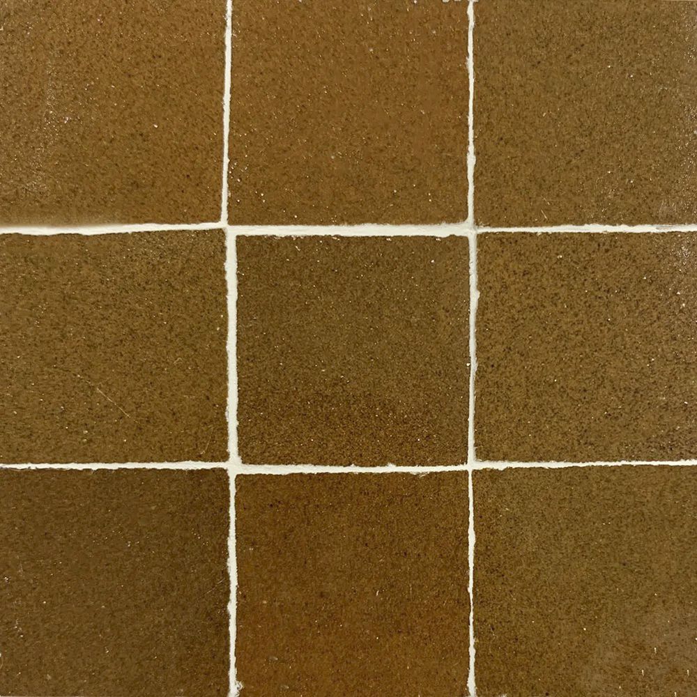 Zellige "Caramel Date" – patchwork płytek Zellige w kolorze jasnobrązowym 10×10 cm – 100 szt., 1 m² – płytki ścienne do łazienek i kuchni.