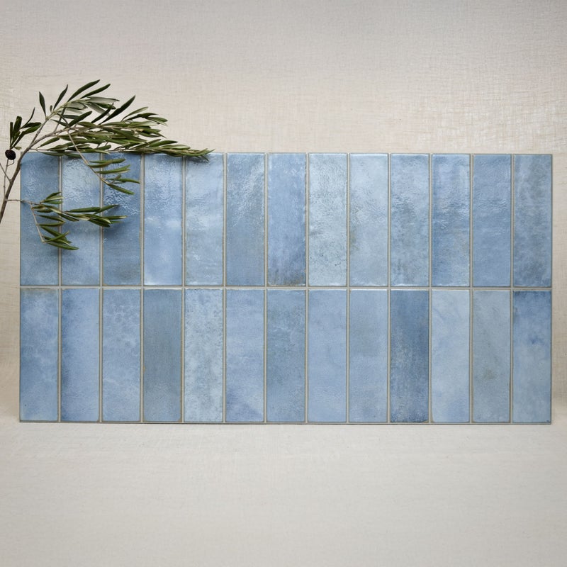 Gres szkliwiony hiszpański Gayafores DECO ARTIS BLUE błyszczący 32x62,5 gat. I