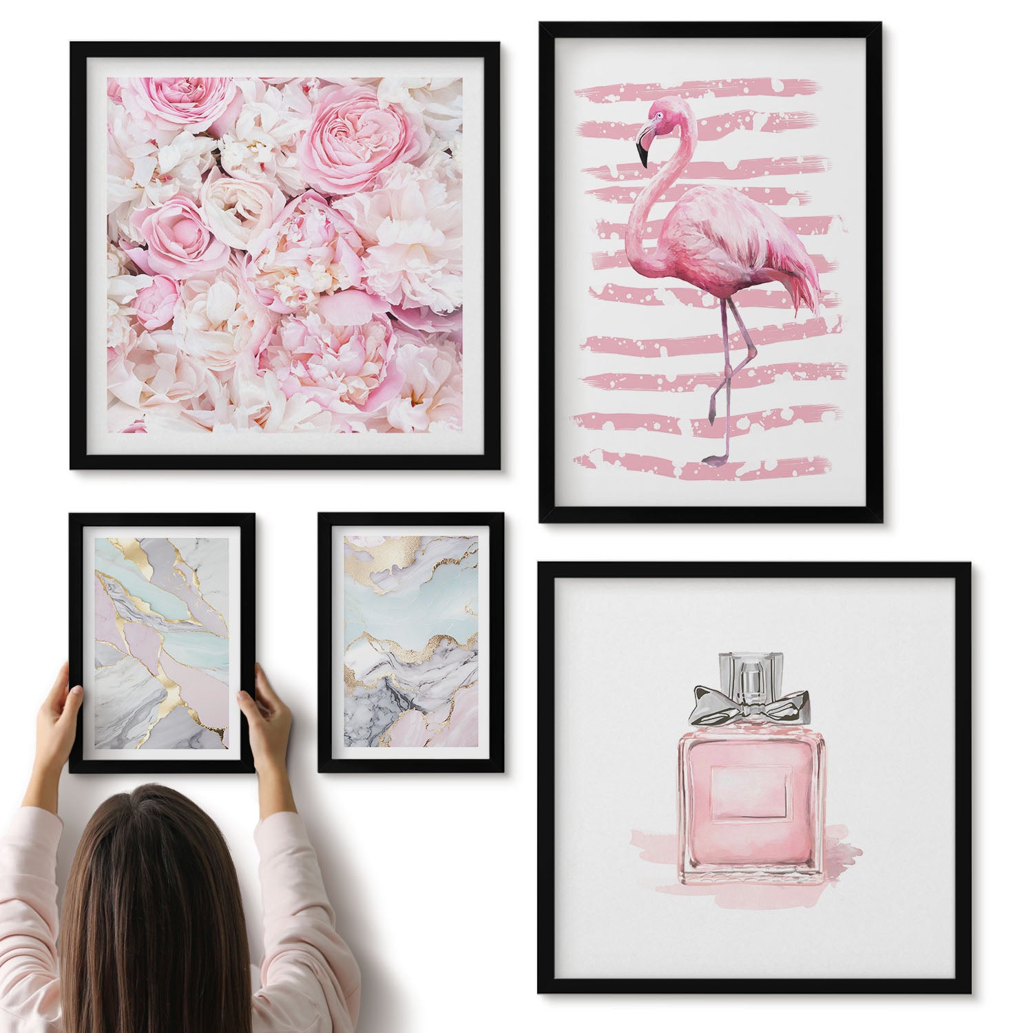 Galeria ścienna 5-częściowy komplet obrazów w czarnych ramach - Stylowe akcenty w różowych odcieniach z kwiatami i flamingiem - ArtPrintCave