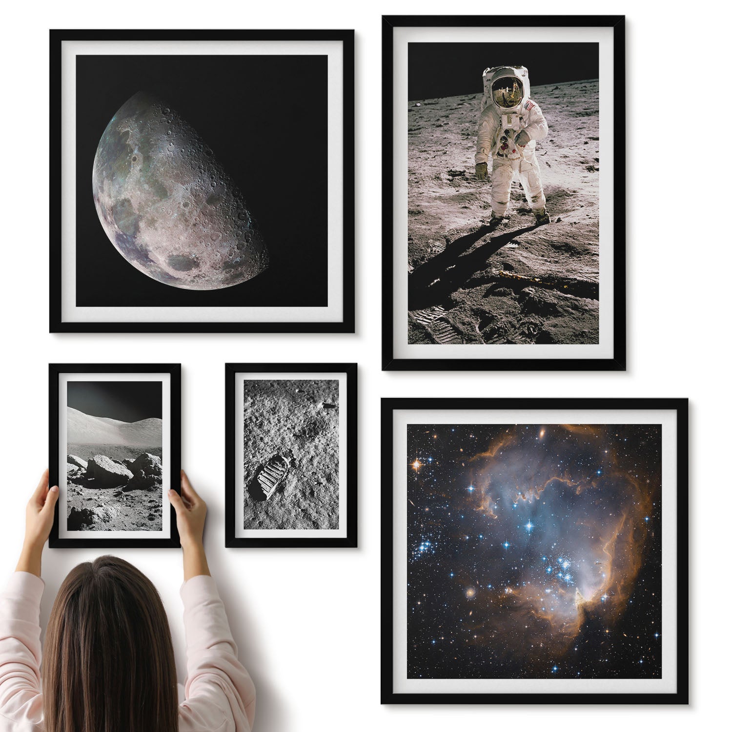 Galeria ścienna 5-częściowy komplet obrazów w czarnych ramach - Kosmiczne odkrycia i tajemnice wszechświata - ArtPrintCave