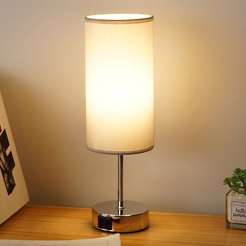 Lampka nocna z trzystopniową regulacją oświetlenia dotykowego, portem ładowania USB-C i wtyczką sieciową, okrągły klosz lniany (srebrny)