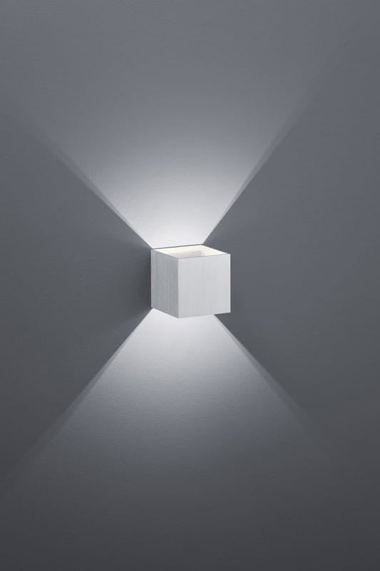 Kinkiet LED LOUIS srebrny 4.3W Ciepła biel 430lm aluminium wym:10x10x10cm IP20 Trio