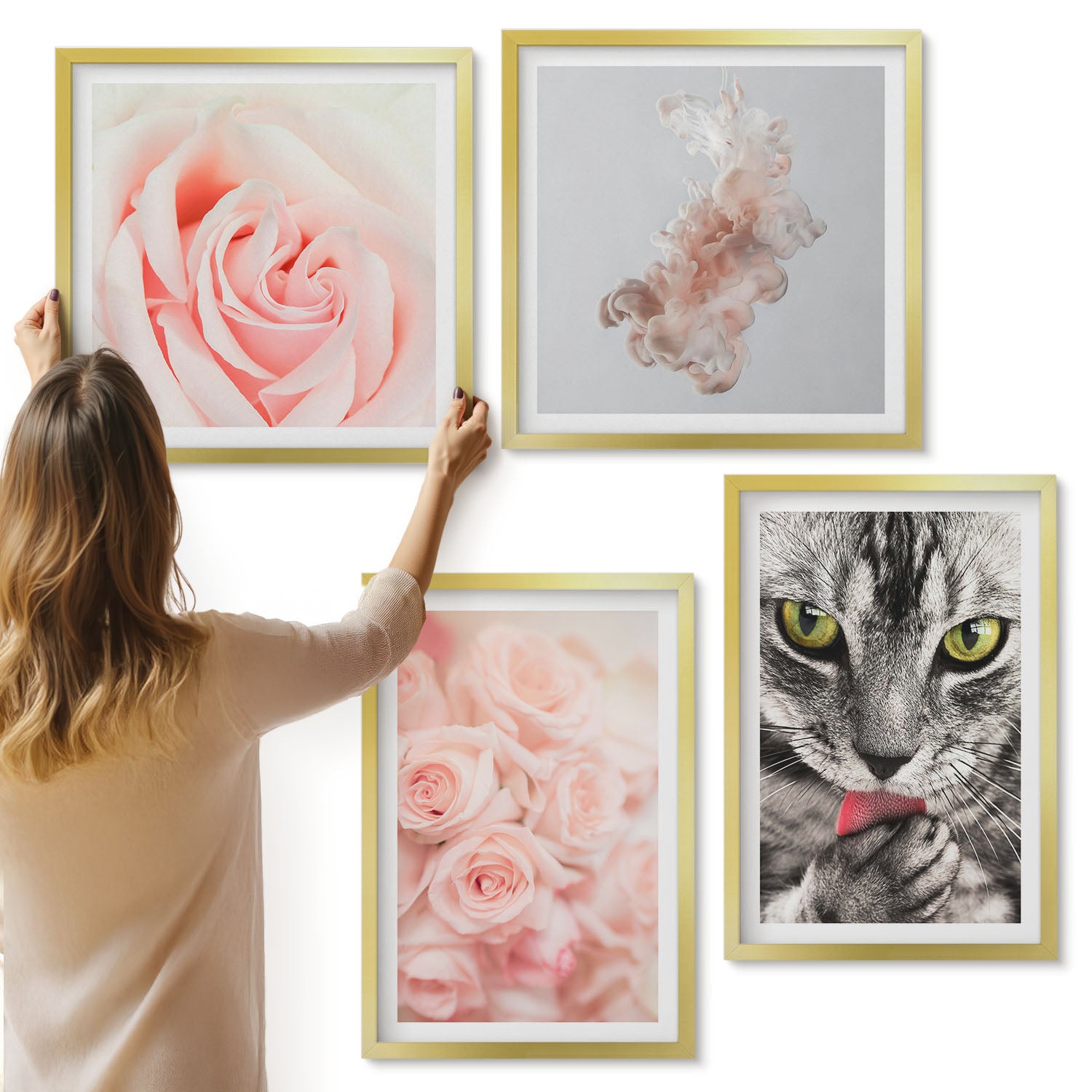 Galeria ścienna 4-częściowy komplet obrazów w złotych ramach - Szary kot delikatne róże subtelna abstrakcja - ArtPrintCave