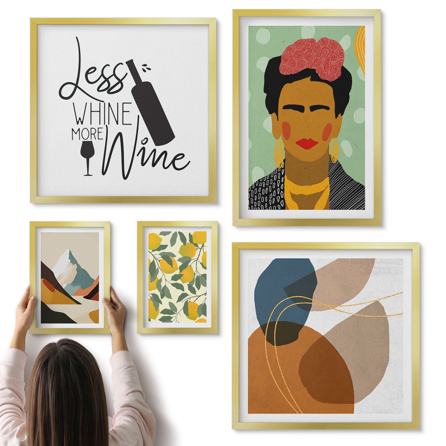 Galeria ścienna 5-częściowy komplet obrazów w złotych ramach - Styl boho z portretami i abstrakcyjnymi wzorami - ArtPrintCave