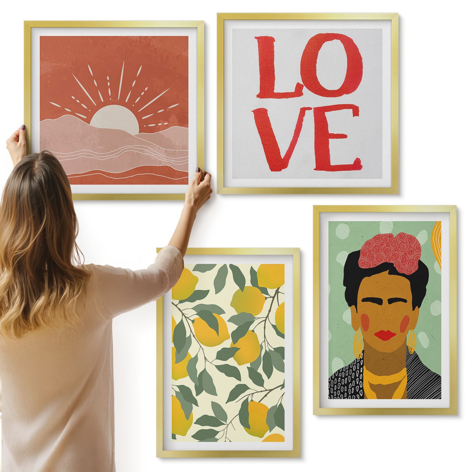 Galeria ścienna 4-częściowy komplet obrazów w złotych ramach - Cytryny napis LOVE pejzaż portret Fridy Kahlo - ArtPrintCave
